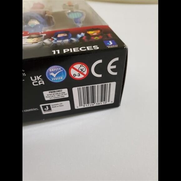 Roblox Action Collection Super Doomspire Four Figure Pack Includes Exclusive New - Picture 4 of 5